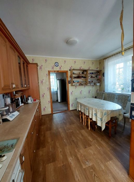 Продам гарний будинок