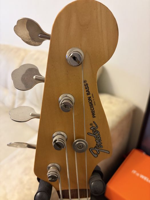 Бас гітара Fender Precision Bass MIJ, Japan