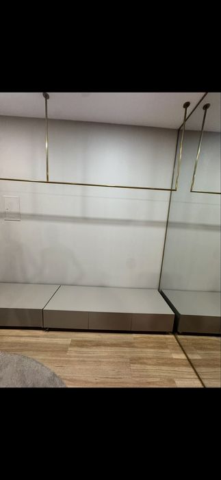 Moveis para loja de vestuario/roupas