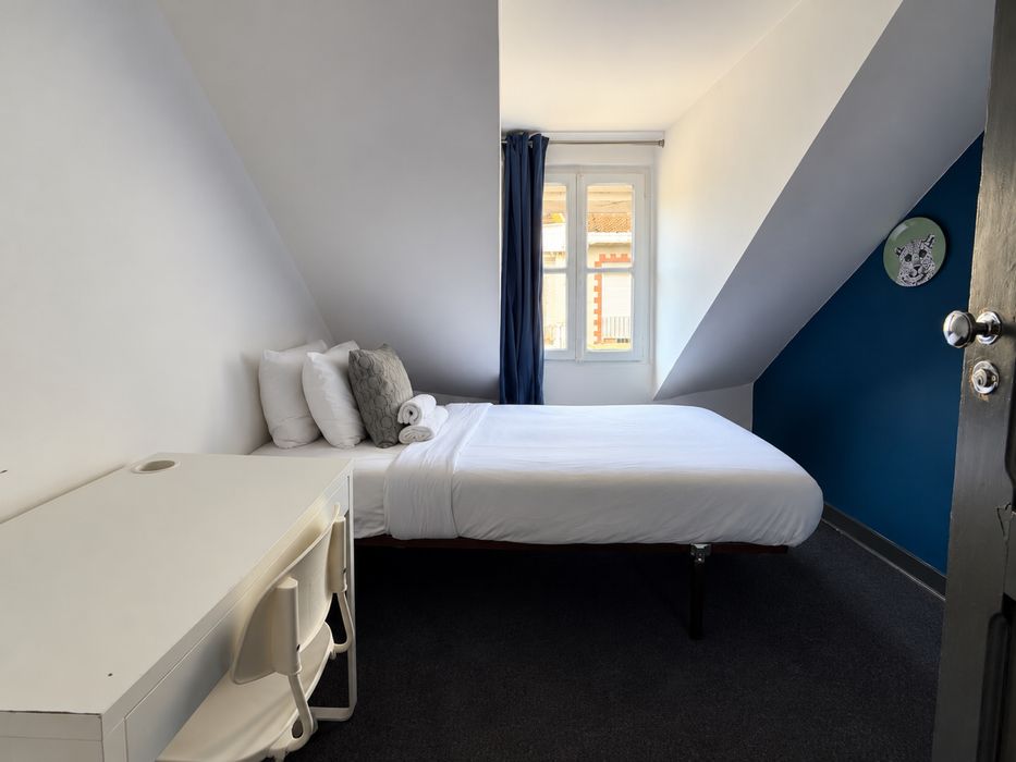 Quarto de solteiro em Arroios