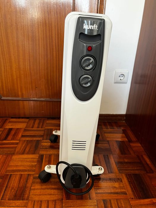 Aquecedor a Óleo KUNFT  (2000 W - Branco)