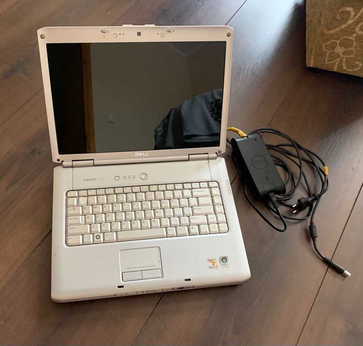 komputer przenośny, laptop Dell Model PP22L - w bardzo dobrym stanie