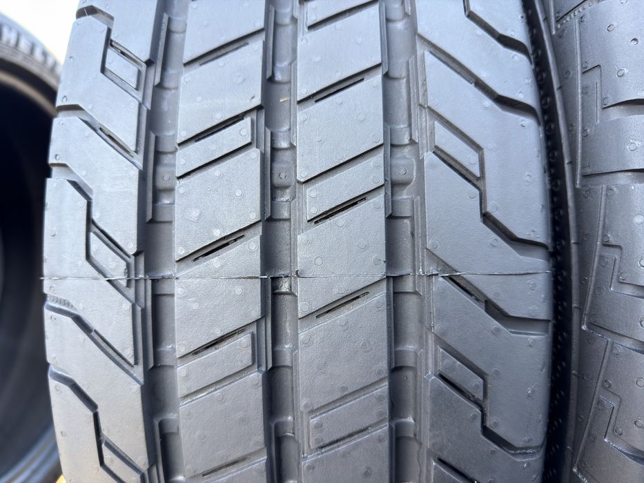 Шини 215/65 R16C Continental 4шт