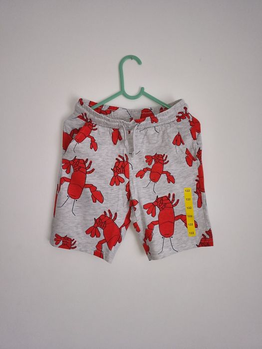 Spodenki chłopięce nowe r. 122