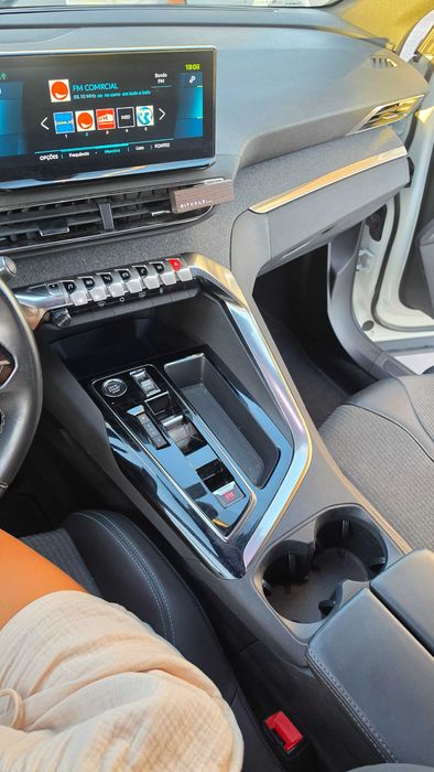 Peugeot 3008 Allure Hybrid Plug In, como novo