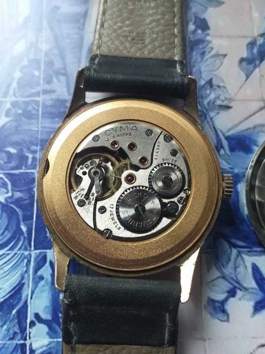 relogio cyma corda manual