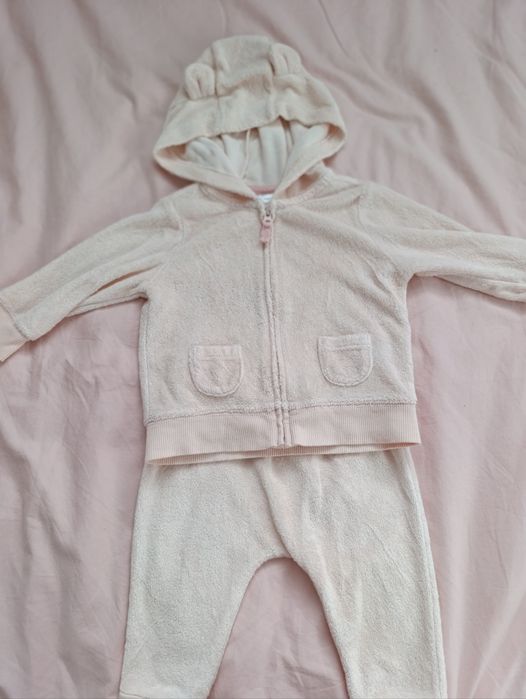 Костюм Carter's 6 місяців