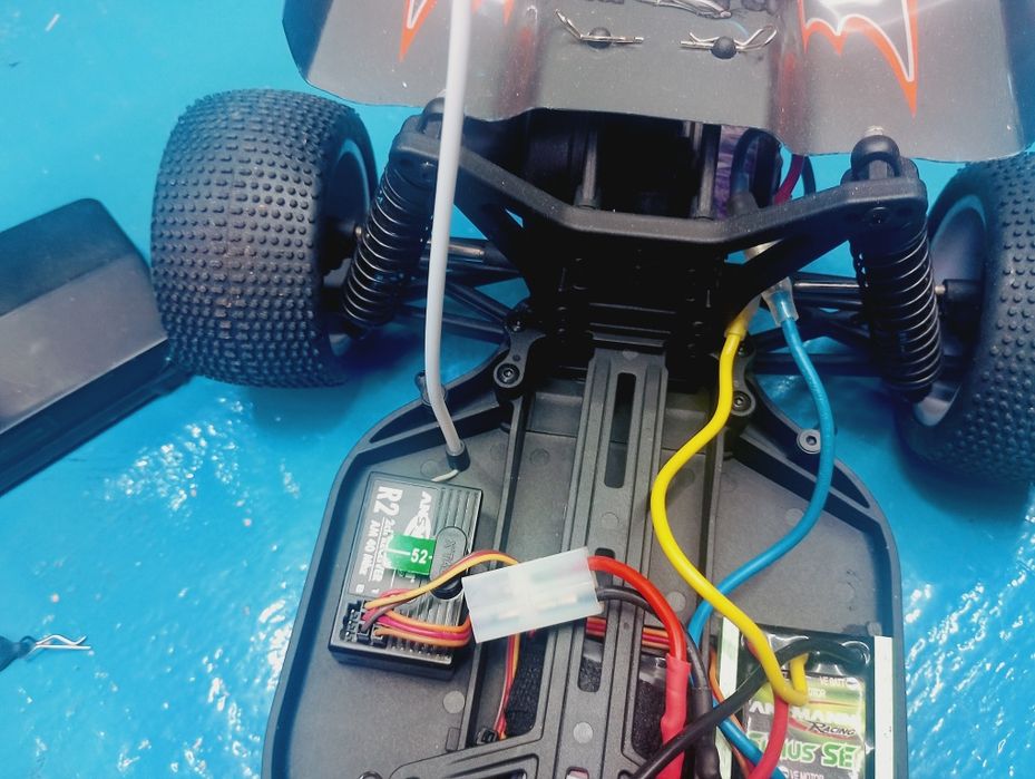 Buggy RC elétrico  1:10