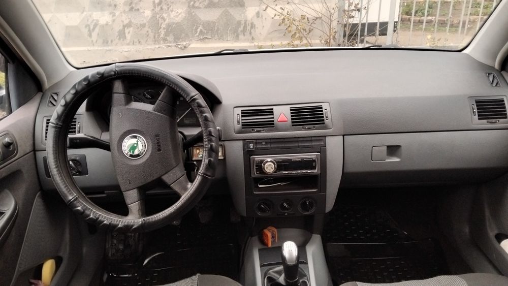 Шкода Фабия 1.4 2001 года