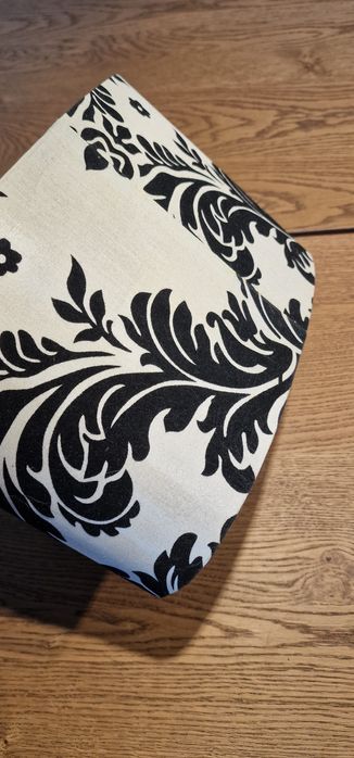 Abat jour branco e preto classico