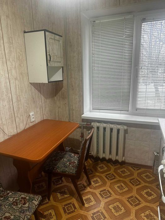 Дуже гарненька квартира в районі Світанка.