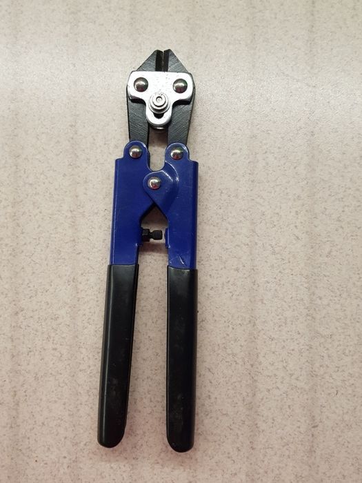 Штифторіз     для перерізання прутів