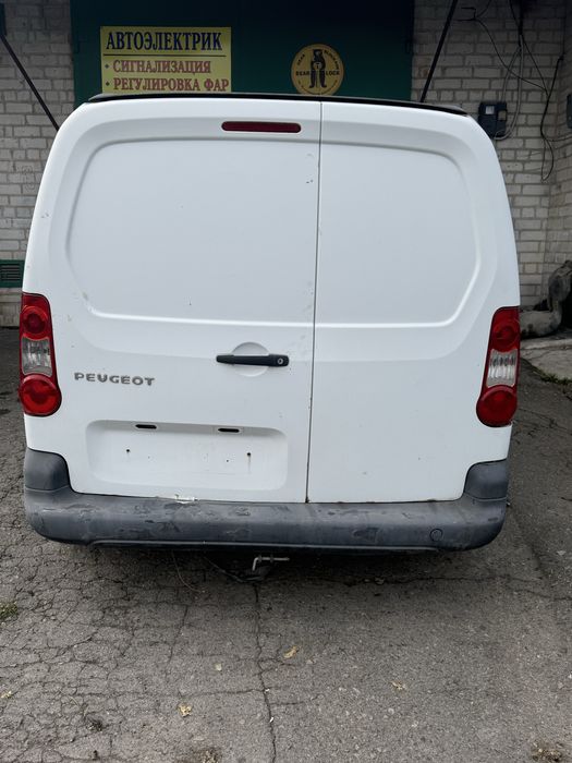 Продам Peugeot Partner 2011