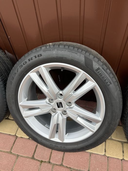 Alufelgi 18 Seat Ateca Alhambra Leon Cupra kola opona letnia komplet
