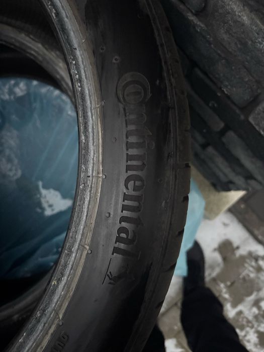 Продам  Continental 275/40/22 в отличном состоянии
