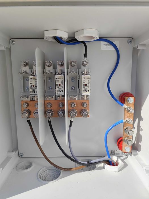 Instalações Eléctricas/ Carregadores para Automóveis