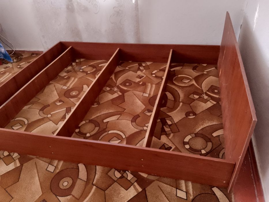 Продам двухспальне ліжко!