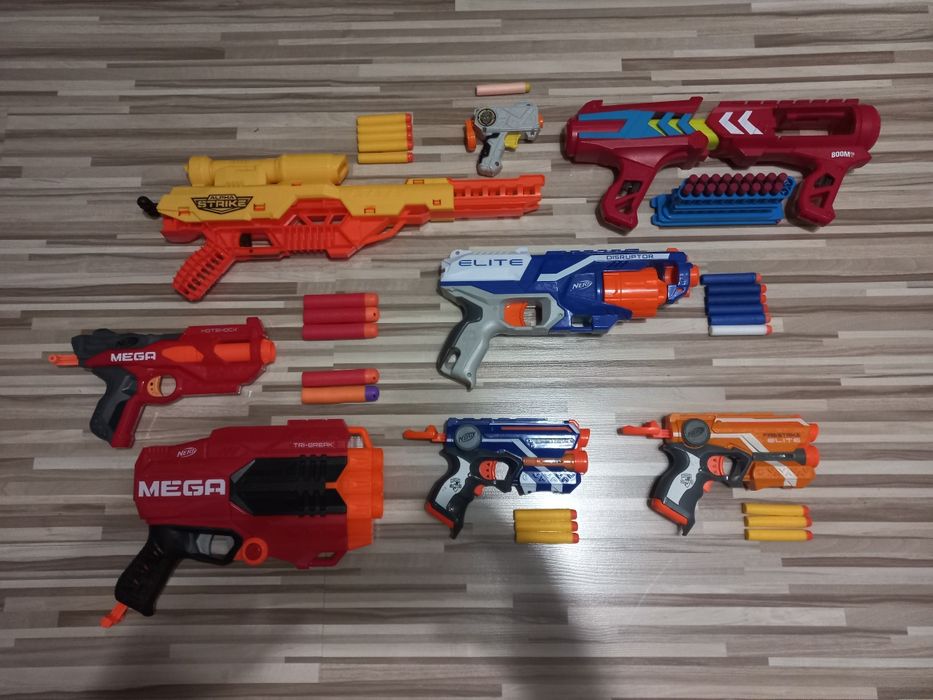 Duży zestaw wyrzutni Nerf + strzałki