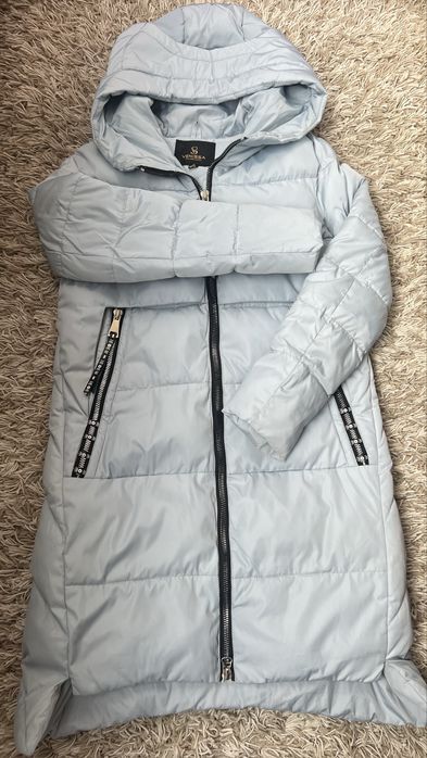 Продам пуховик жіночий