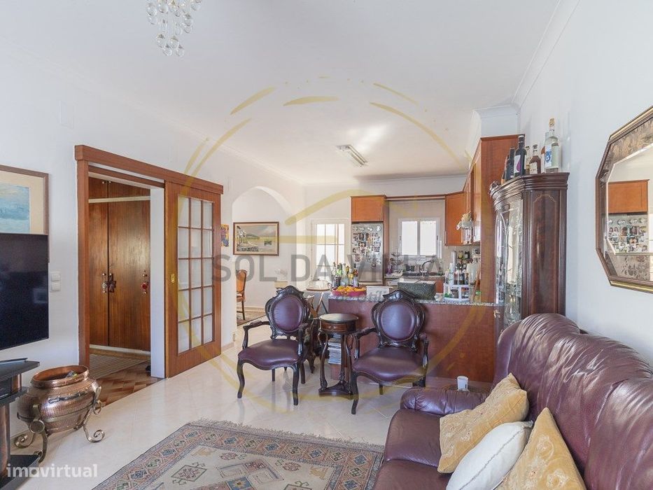 Moradia isolada T4 + T3 com garagem - Porto Salvo, Oeiras - 519.000€
