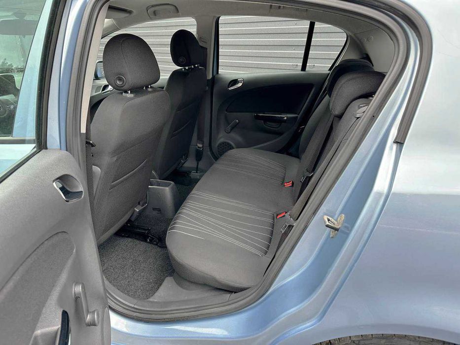 Заощадлива Opel Corsa з Німеччини