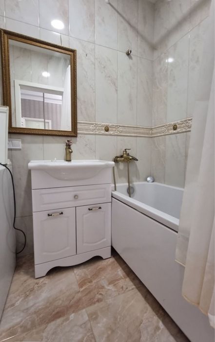 Продам 2х Шикарную сталинку, центр,ремонт,мебель!