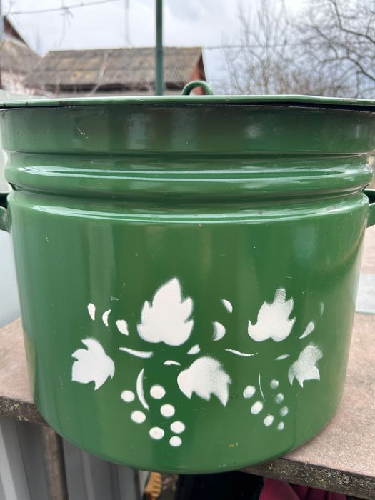 Продам каструлю на 40 л