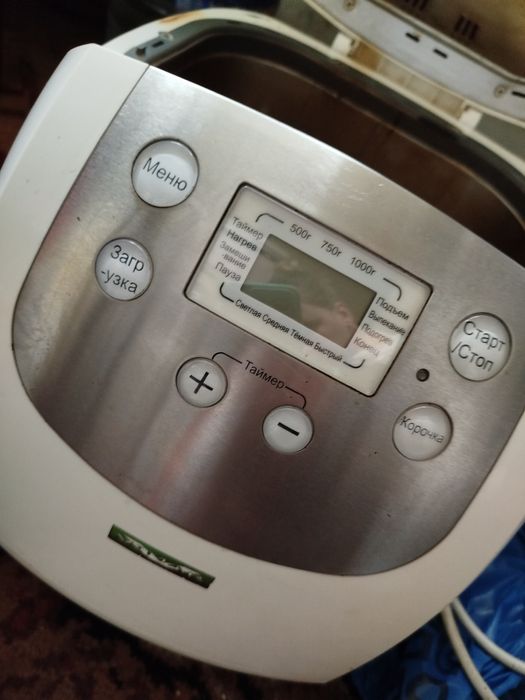 Продам хлібопіч без форми на запчастини