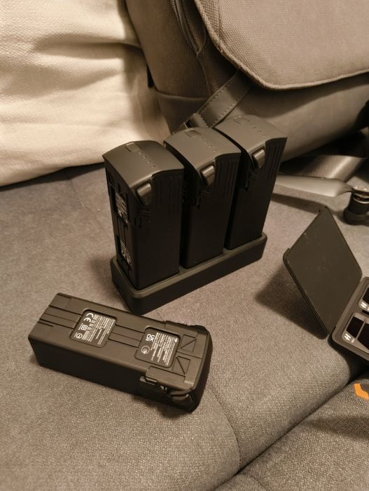 DJI Mavic 3 Cine Premium Combo (NOVO)