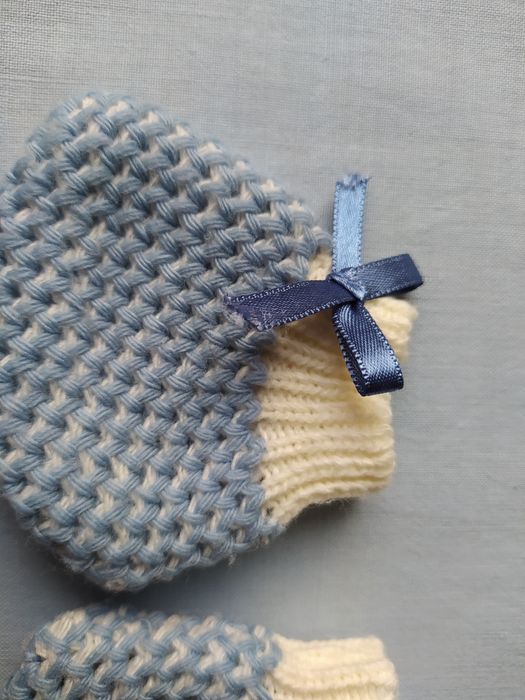 Botas/sapatos em tricot azul e branco menino recém nascido