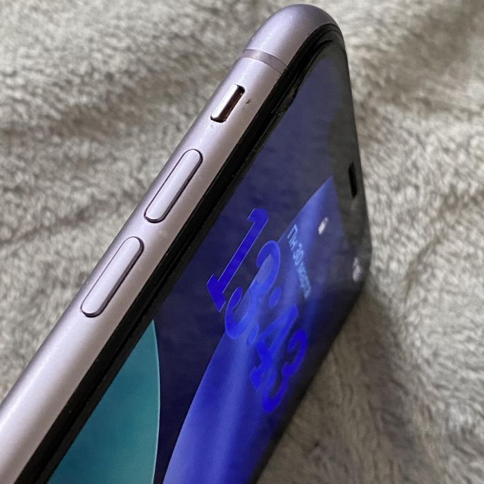 Продам Apple11 128gb