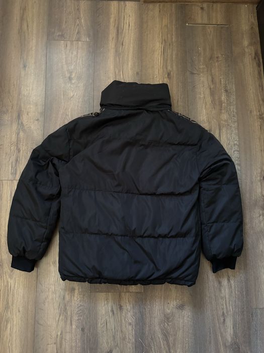 Пуховик Fendi Оригінал ( кофта, куртка, сумочка, плаття )