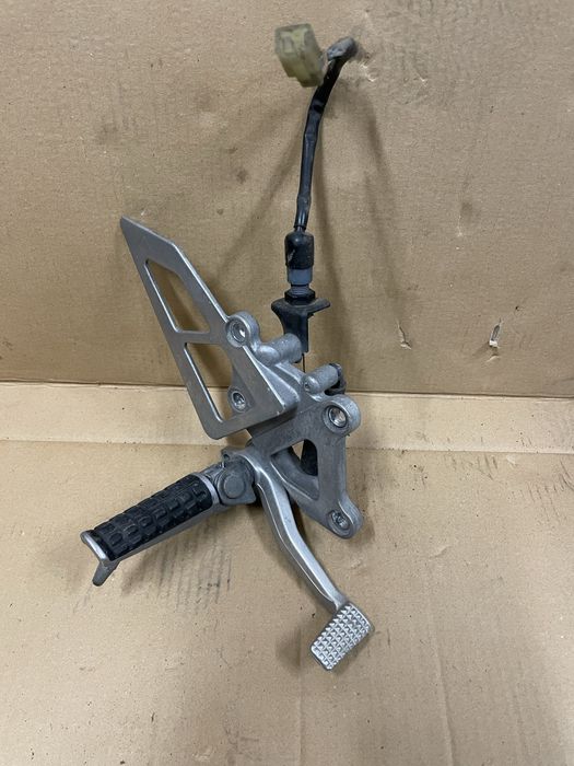 Phuong DS7 LIFT WSPORNIK MOCOWANIE ZDERZAKA PRZEDNIEGO LEWY za 299.00PLN