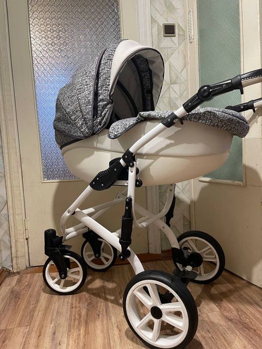 Детяча коляска,,Ангеліна,,