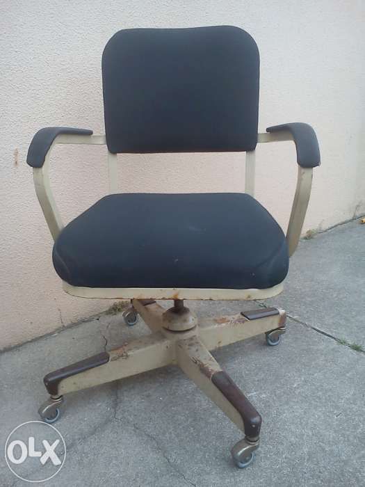 Cadeira vintage II Guerra Americana original com certificado e patente