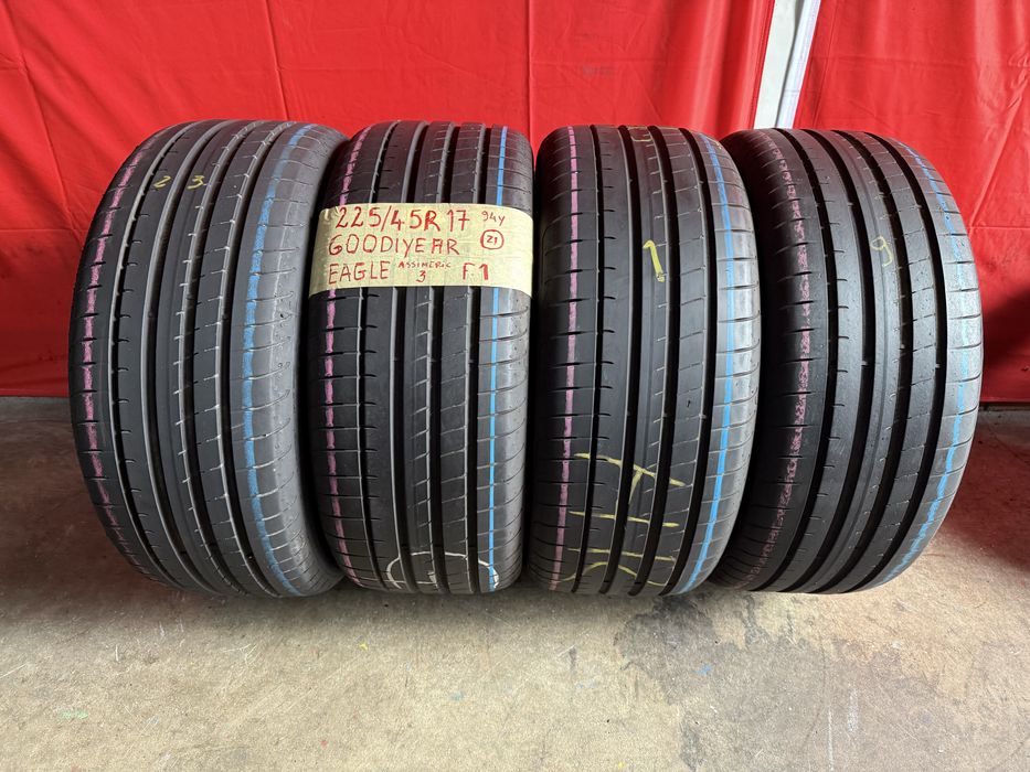 Pnrus 225/45/17 Goodiyear todos iguais Impecaveis
