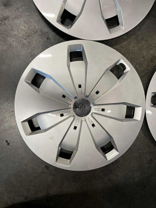 Ковпаки Оригінальні R16 Audi 4Шт ЯК НОВІ БЕЗ ДЕФЕКТІВ