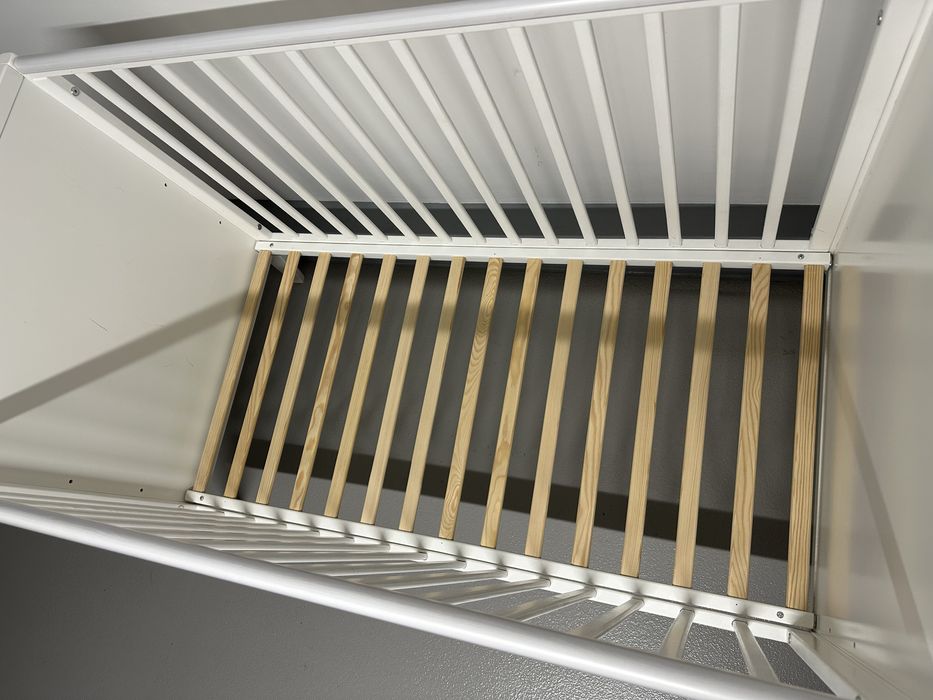 Łóżeczko Woodies Slim Cot z materacem