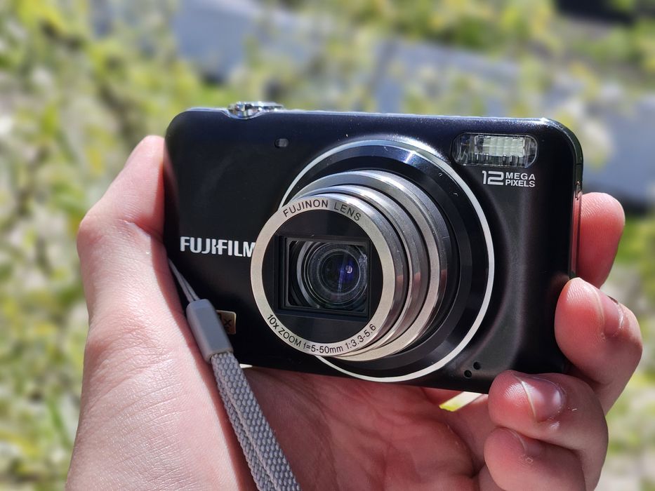 fujifilm x10 - купити цифрові фотокамери - Ціна на OLX.ua