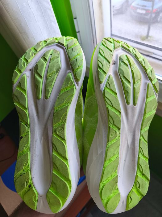 ASICS Novablast 5 TR