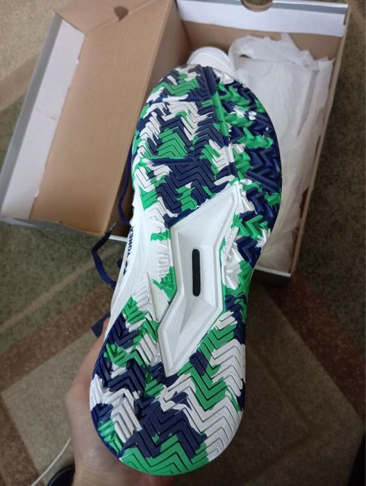 Yonex модель Power Cushion Eclipsion 4