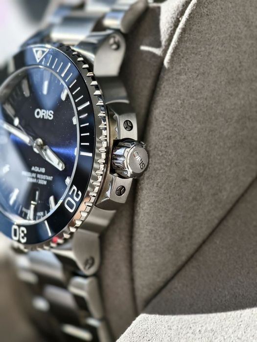Годинник Oris Aquis Date 01 733 7730 43.5mm