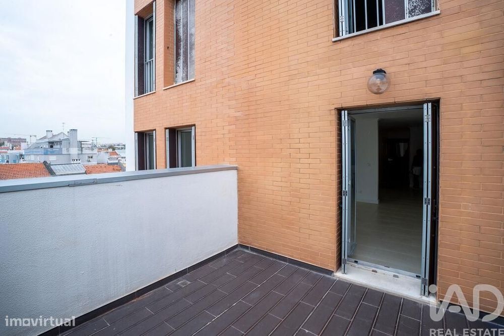 Apartamento T2 em Marvila de 84 m2