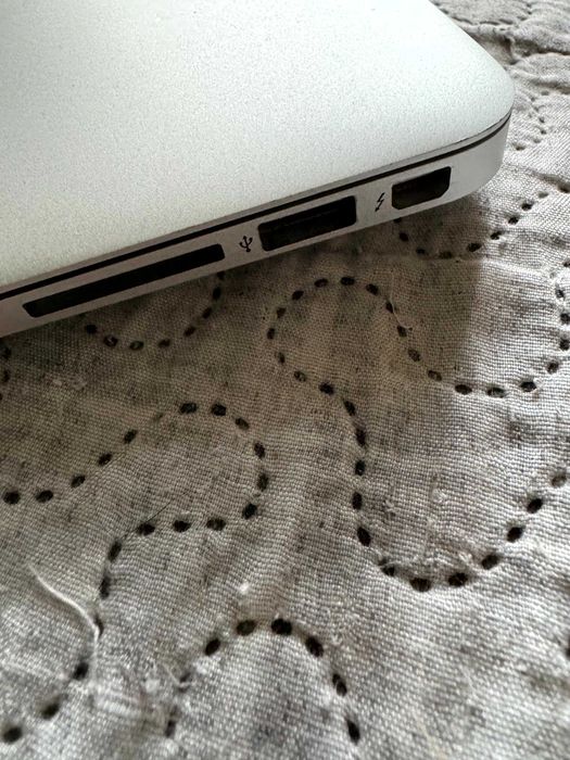 MacBook Air 13" (2014)