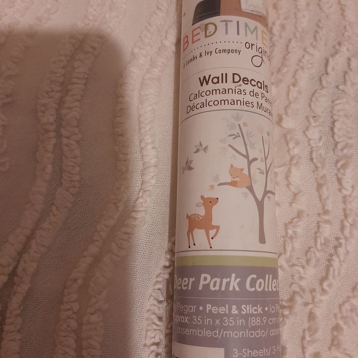 Рулон  детских виниловых обоев- наклеек