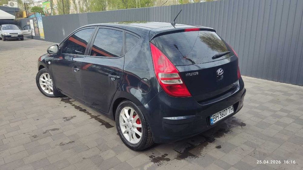 Продам экономный хундай