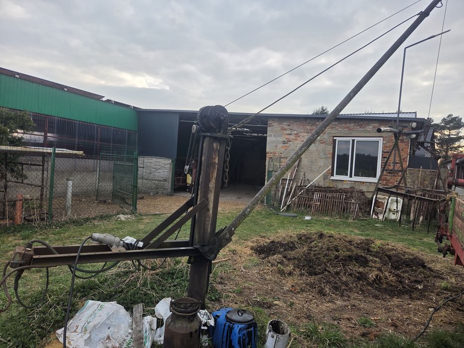 Ładowacz stacjonarny żuraw elektryczny