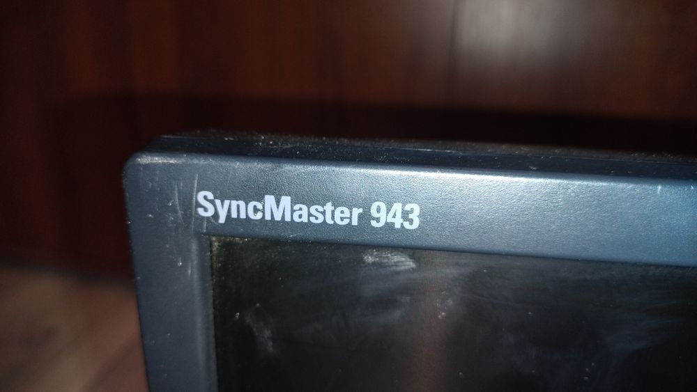 Monitor Samsung SyncMaster 943