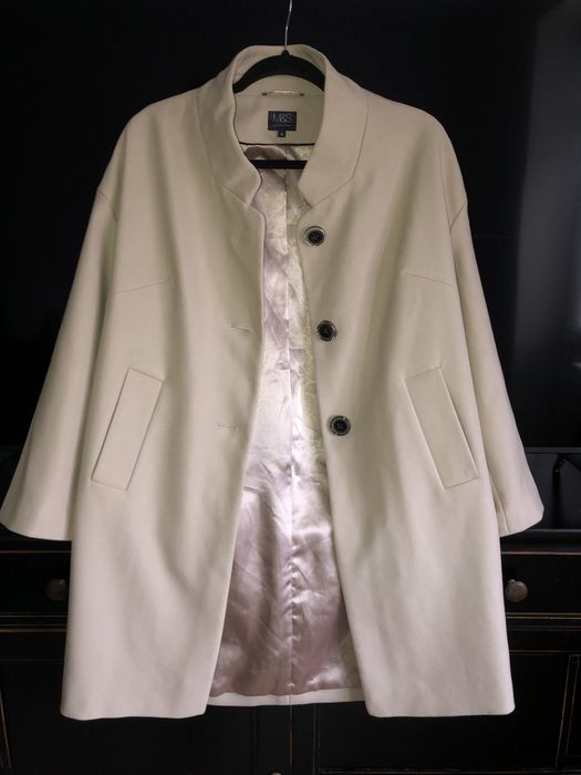 Плащ пальто