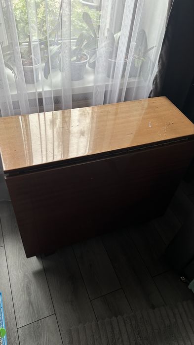 Продам розкладний стіл